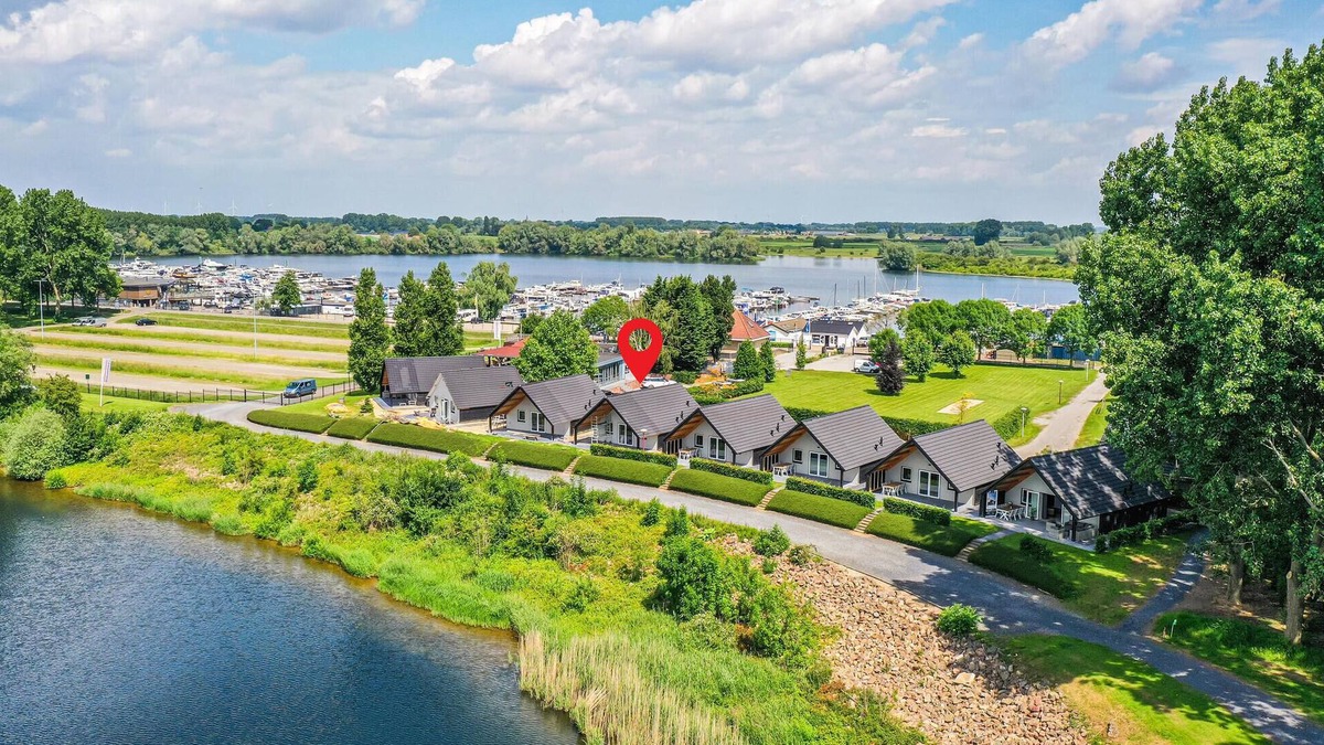 Kerkdriel House | Nice home in Kerkdriel with WiFi