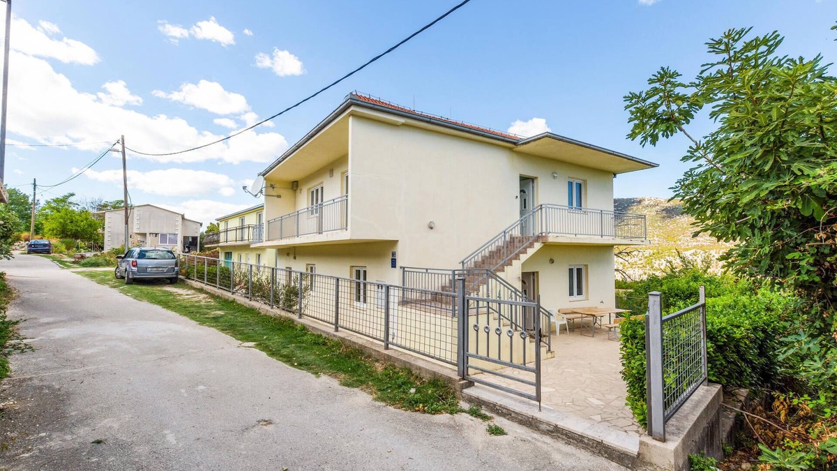 Kucice House | Nice home in Kucice with WiFi