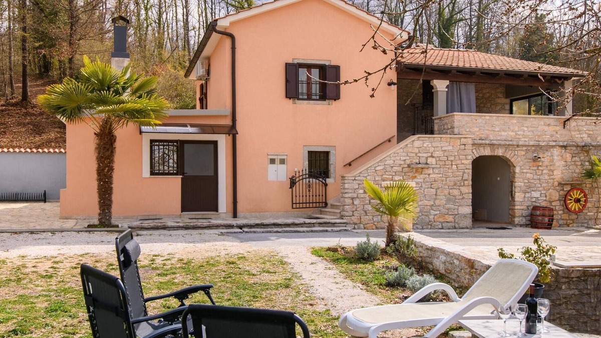 Gracisce House | Nice home in Mandalencici with kitchen