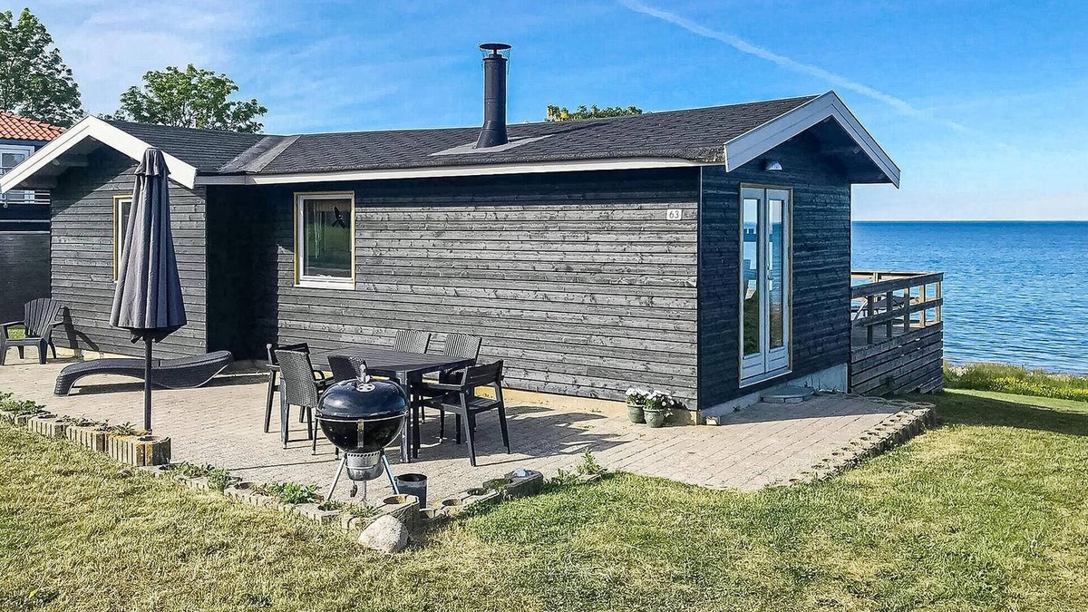 Nyborg House | Nice home in Nyborg with WiFi