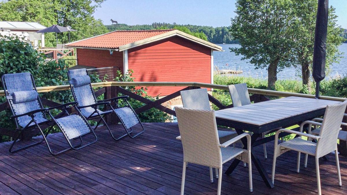 Nykvarn House | Nice home in Nykvarn with WiFi