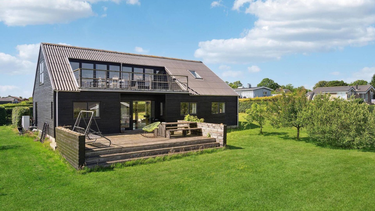 Ronbjerg House | Nice home in øster assels with WiFi