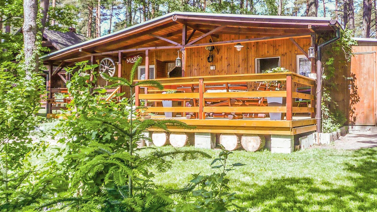 Ostroda House | Nice home in Ostróda with kitchen