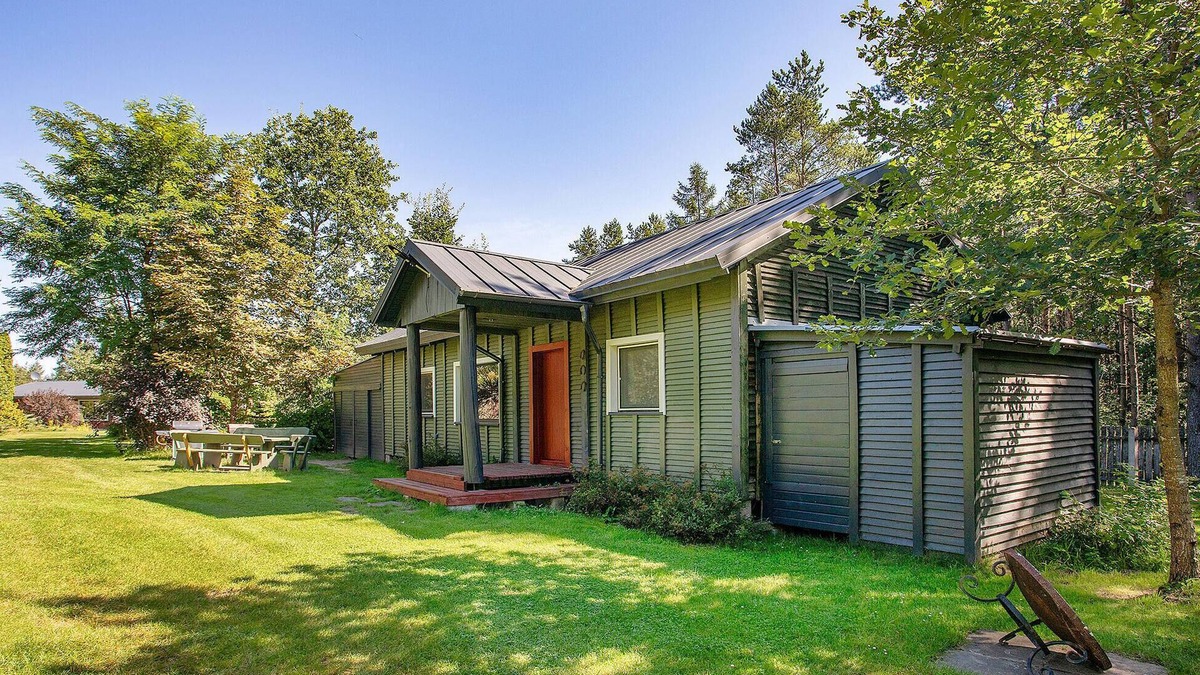 Linia House | Nice home in Poblocie with sauna