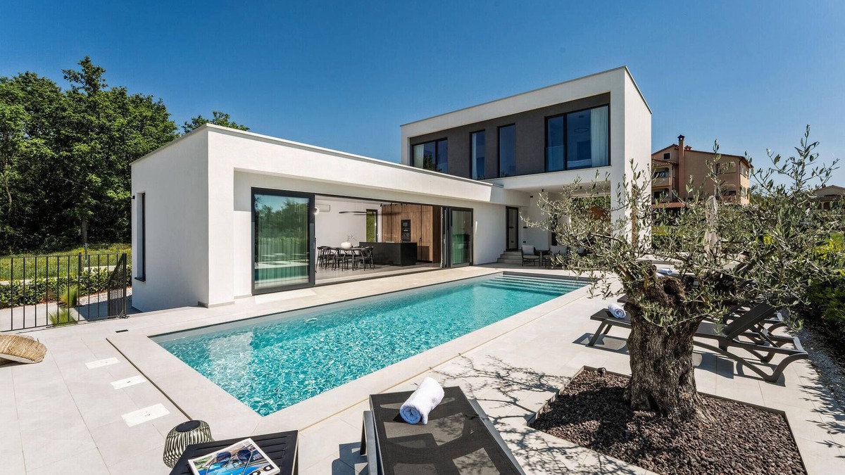 Mugeba House | Nice home in Porec with WiFi