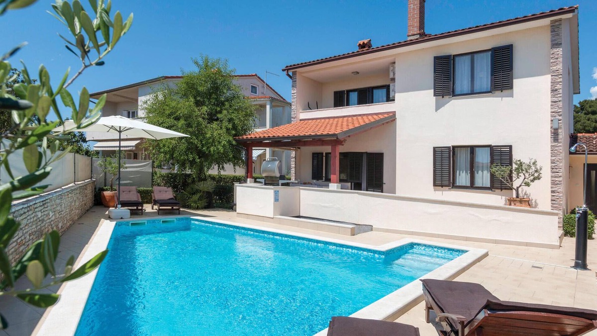 Valdebek House | Nice home in Pula with WiFi