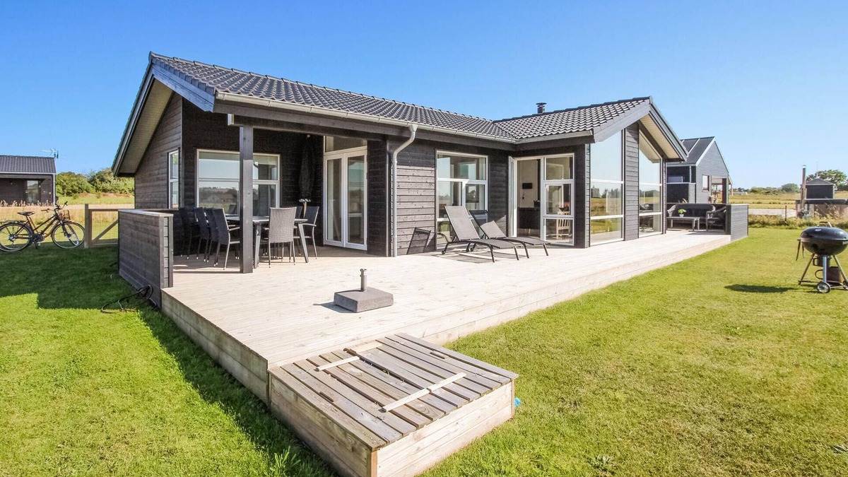 Marup House | Nice home in Samsø with kitchen