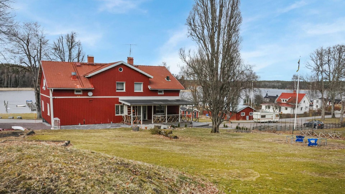 Segmon House | Nice home in Segmon with kitchen