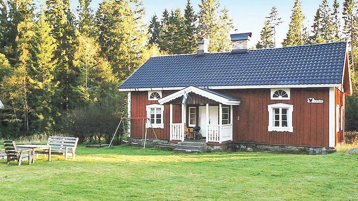 Stromsnasbruk House | Nice home in Strömsnäsbruk with kitchen