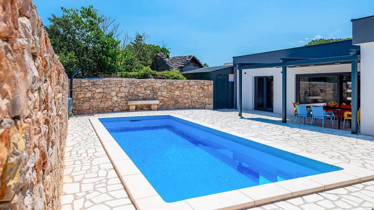 Drnis House | Nice home in Trbounje with WiFi