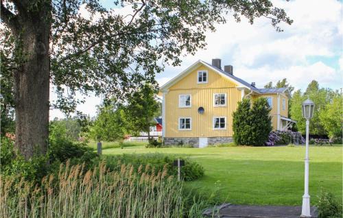 Urshult House | Nice Home In Urshult With Wifi