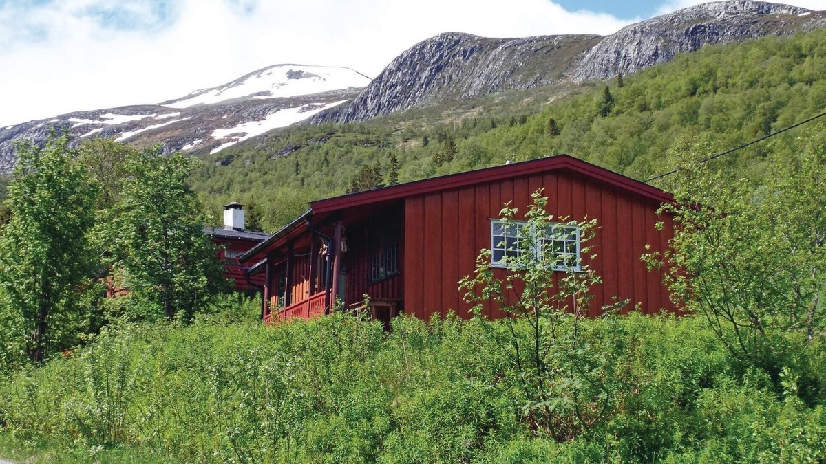Vang House | Nice home in Vang i Valdres with sauna