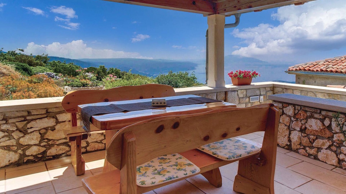 Cres House | Nice home in Vidovici with WiFi