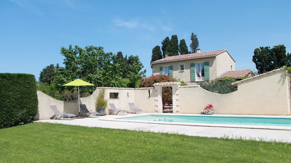 Cabannes House | NICE HOUSE IN THE COUNTRY WITH PRIVATE POOL (pets accessibility)