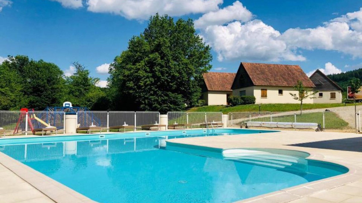 Lacapelle-Marival House | Nice house on holiday park with swimming pool