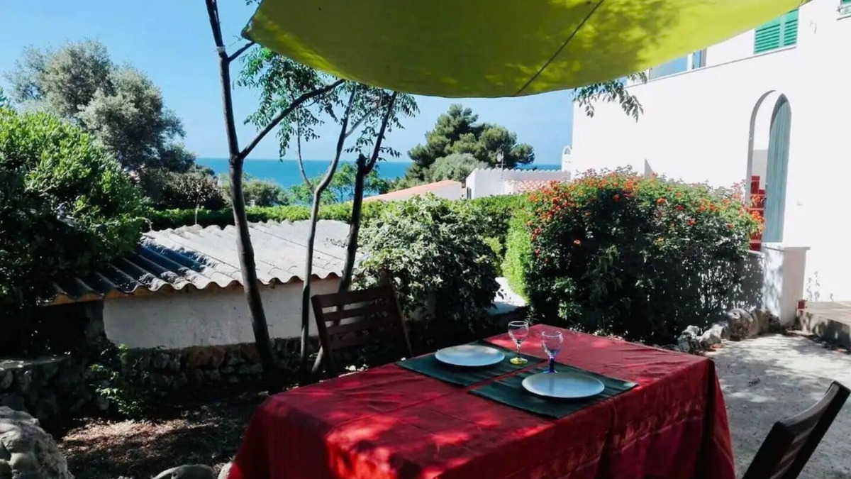 Binibeca House | Nice house with garden 5 minutes from the beautiful Cala Binibeca.