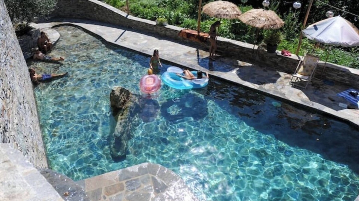 Monte House | Nice house with pool near a village