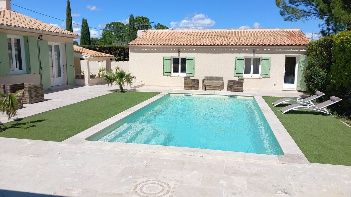 Saint-Paul-les-Fonts House | Nice little cottage for 2 people, air conditioning, terrace, parking and shared swimming pool.