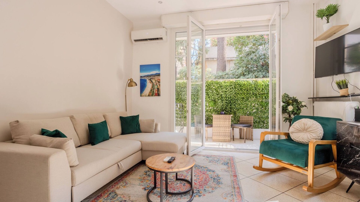Liberation Apartment | Nice one-bedroom apartment, close to town center