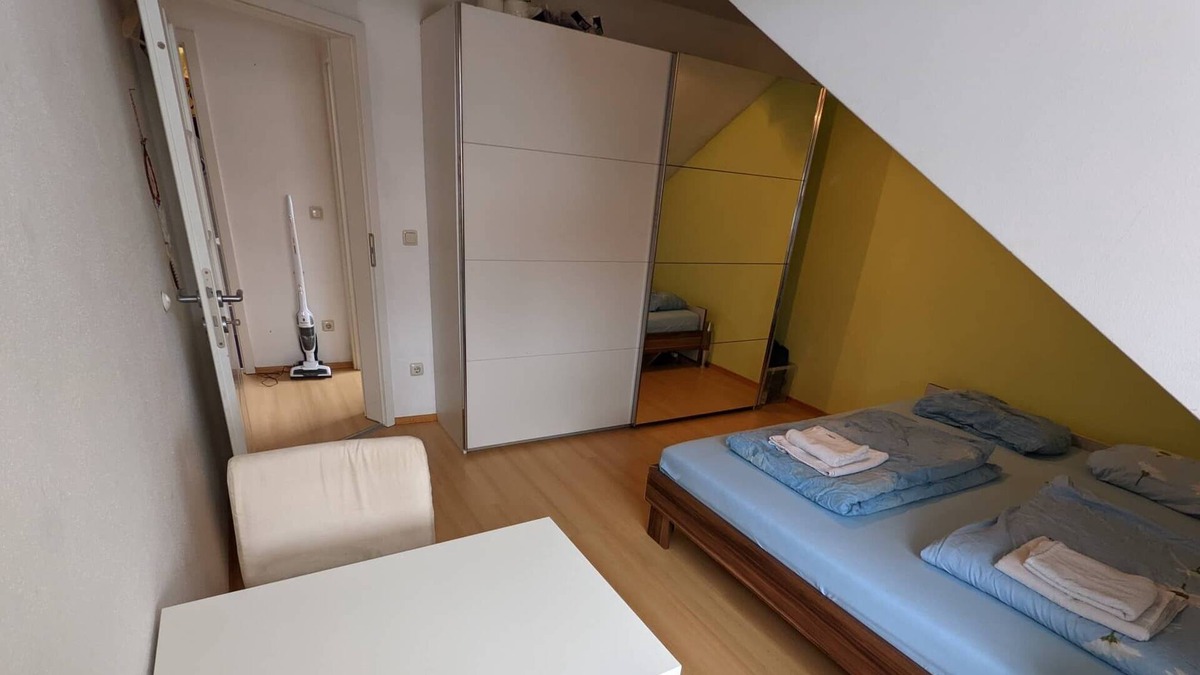 Neufahrn bei Freising House | Nice private room in a house with shared bathroom