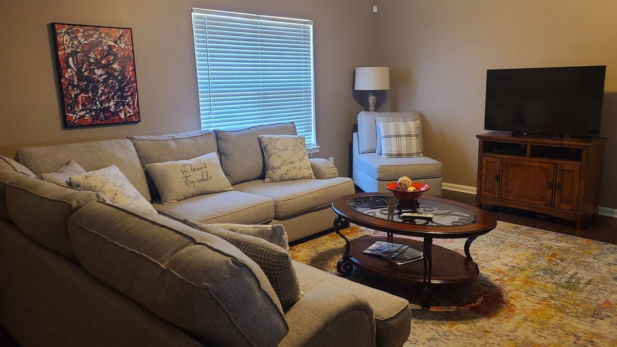 Oxford House | Nice Quiet House, Great Location