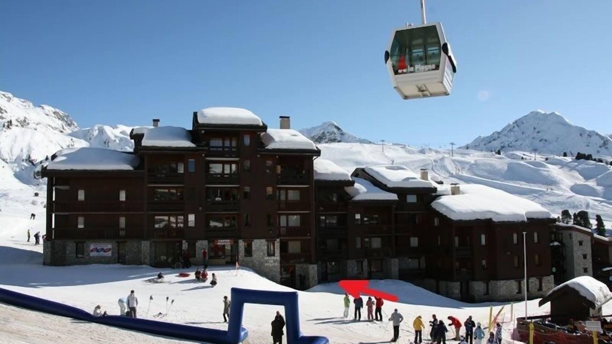 Belle Plagne Apartment | Nice renovated apartment * Terrace, skiing, parking, shops at 30m
