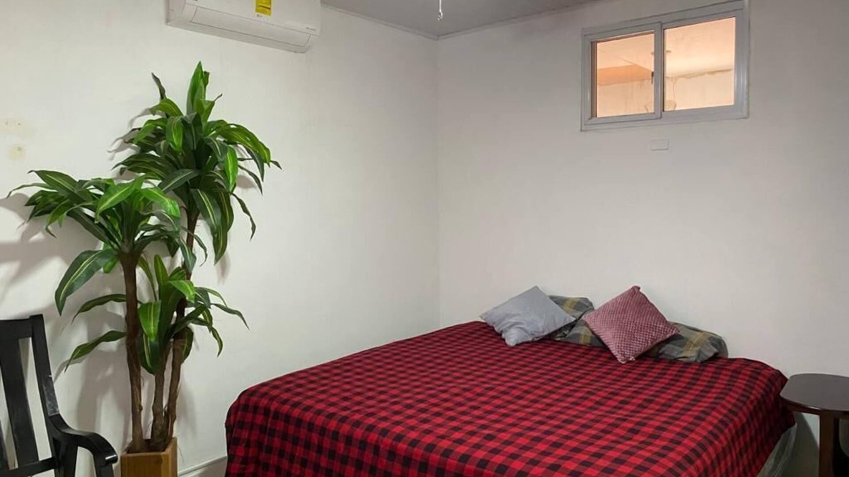 Managua Bed & Breakfast | Nice room overlooking the lake, in the heart of Managua.