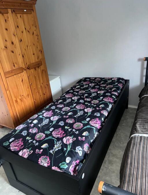 Goteborg Municipality Apartment | Nice room with balcony