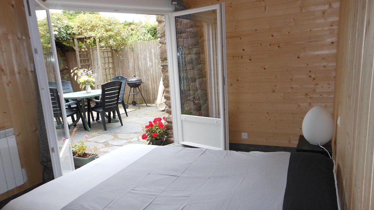 Paimpol House | Nice small stone house, quiet, close to hiking trails, shops