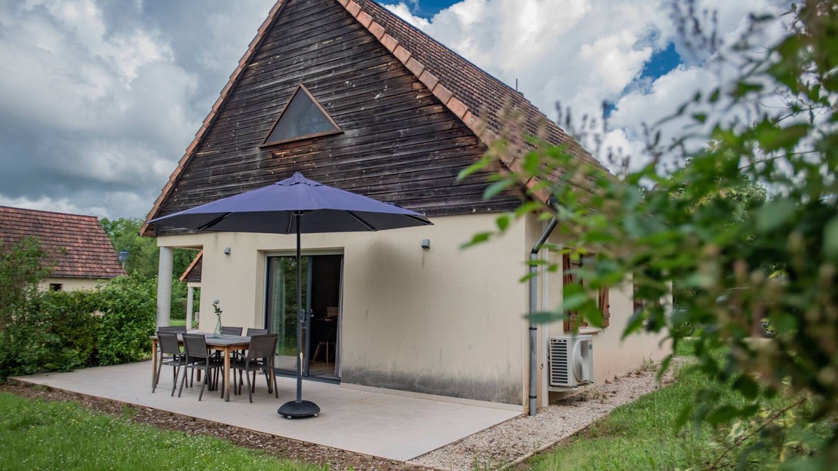 Lacapelle-Marival House | Nice stay at holiday park with swimming pool