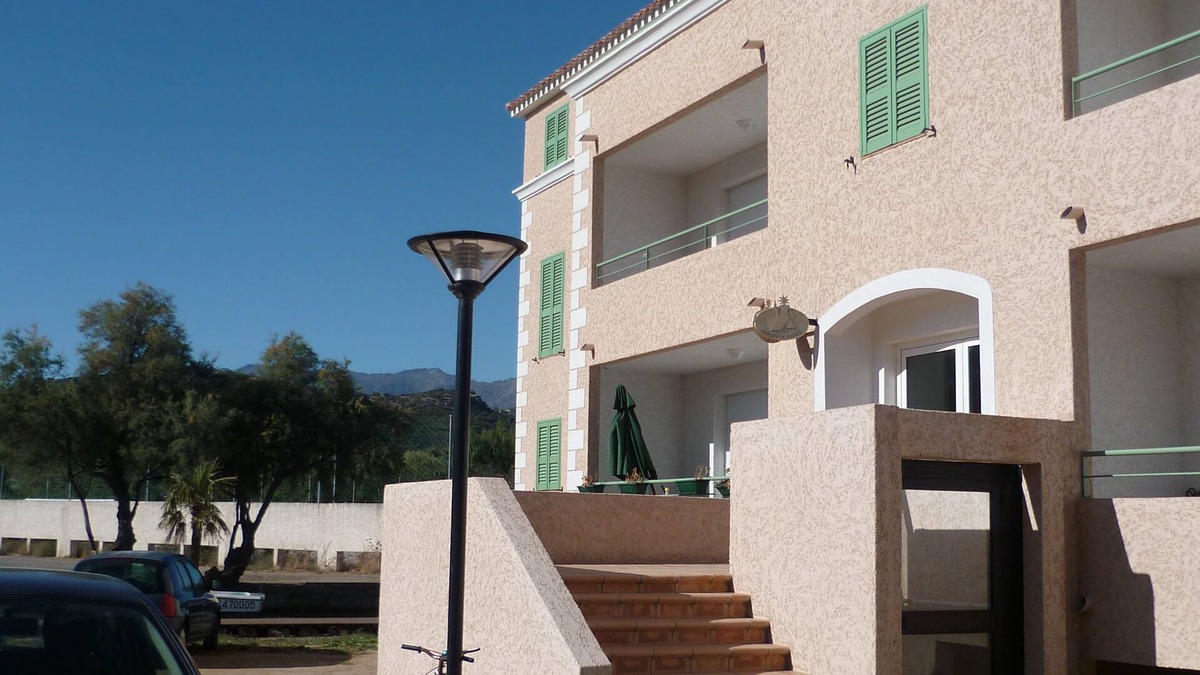 Saint-Florent Apartment | Nice studio, quiet, 2 minutes from the marina of St Florent.