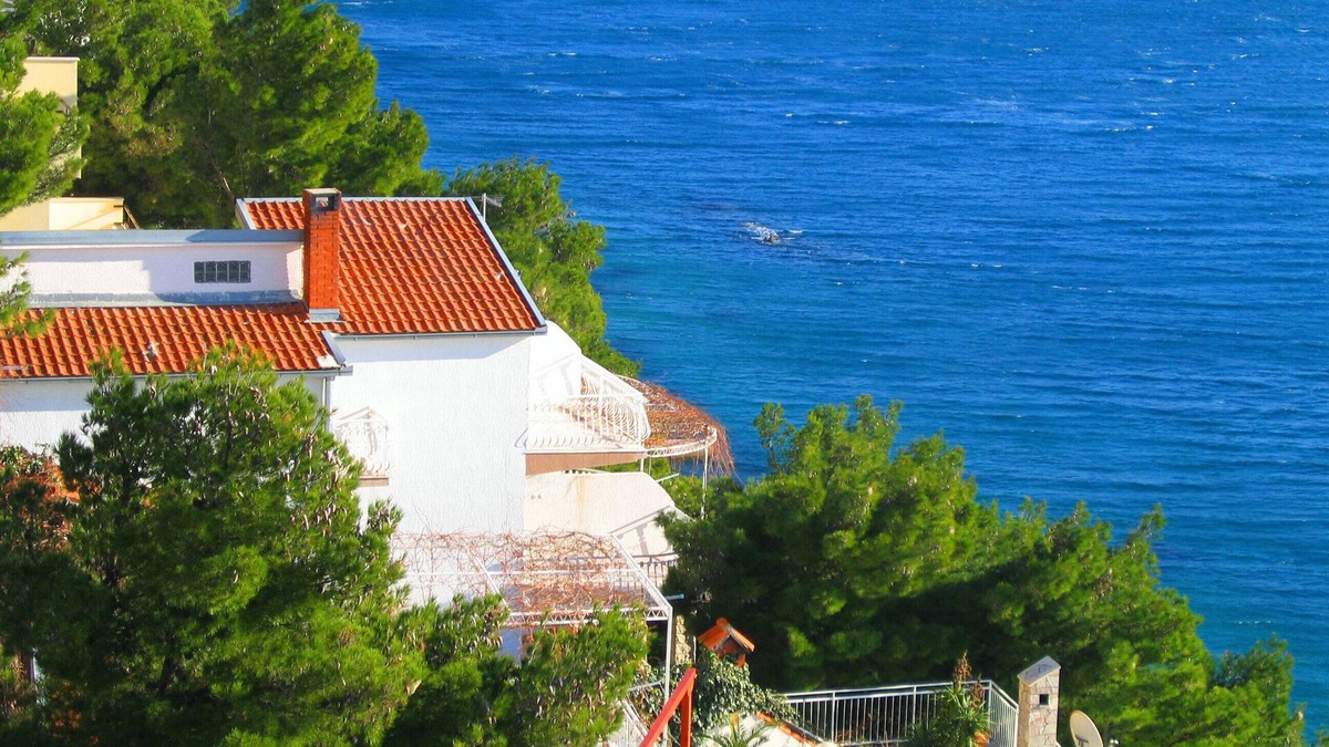 Marusici Apartment | Nice Villa Just Above The Beach