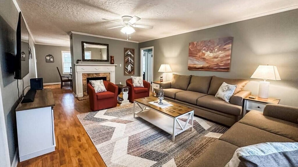 Anniston House | Nichole's Nest