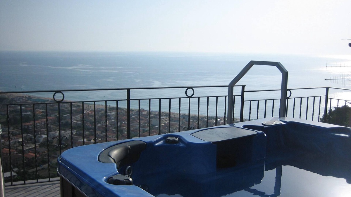 Nicotera House | Nicotera Palmentieri tower with sea view
