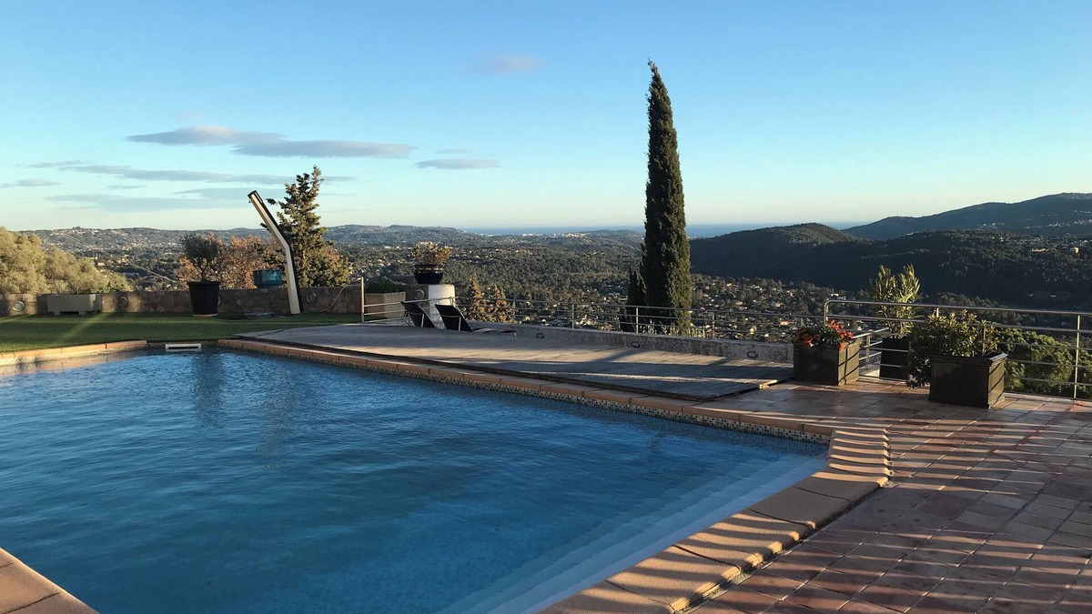 Cabris Apartment | Nid d'Aigle - Apartment with 180° view of the sea and Bay of Cannes