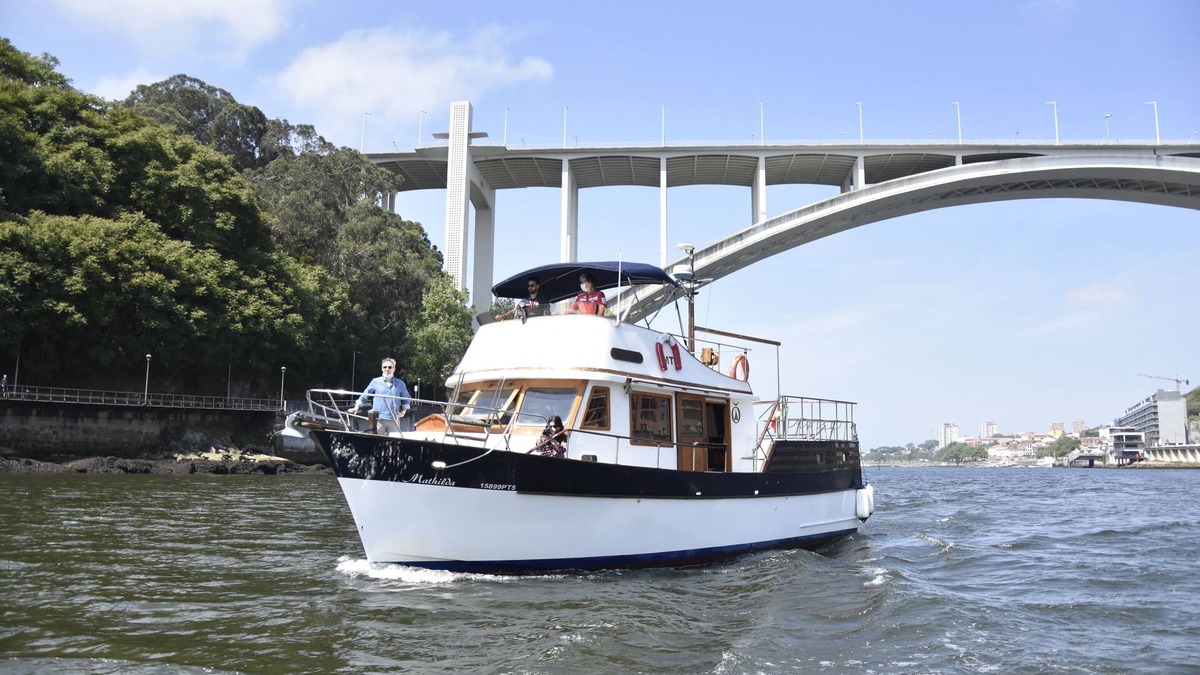 Porto Boat Rental | Night on Board Experience Douro