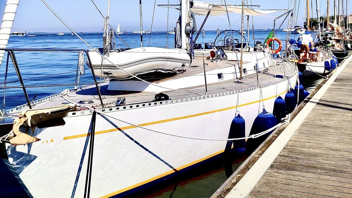 Chioggia Boat Rental | NIGHT ON BOARD UNDER THE STARS OF VENICE