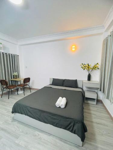 Downtown Ho Chi Minh City House | Night Owl - Thu Khoa Huan