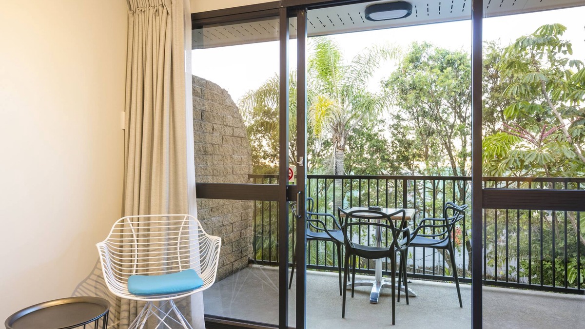 Buddina Hotel | Nightcap at Kawana Waters Hotel