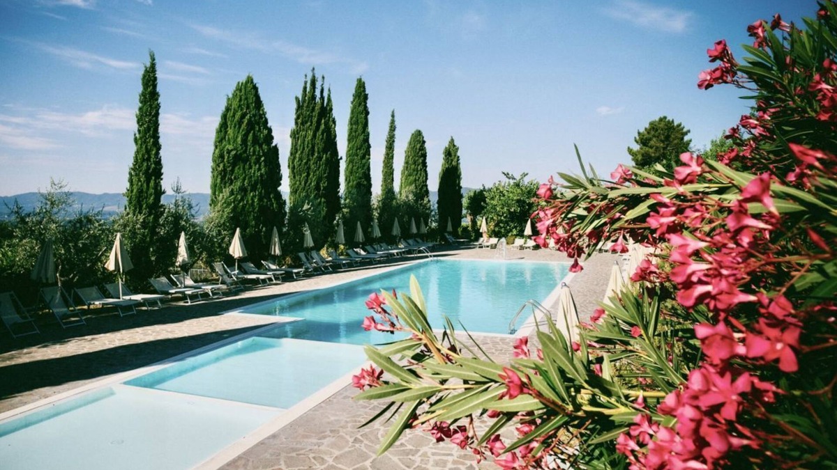 San Donato in Fronzano Apartment | Nightingale Farm Three-room apartment sleeps 4