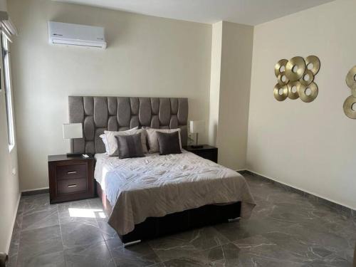 Las Gaviotas Apartment | Nightlife Haven