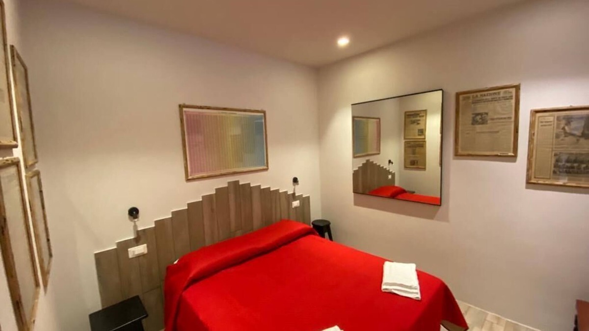 Donnini Apartment | NiGiNo house sleeps 6, private pool and garden