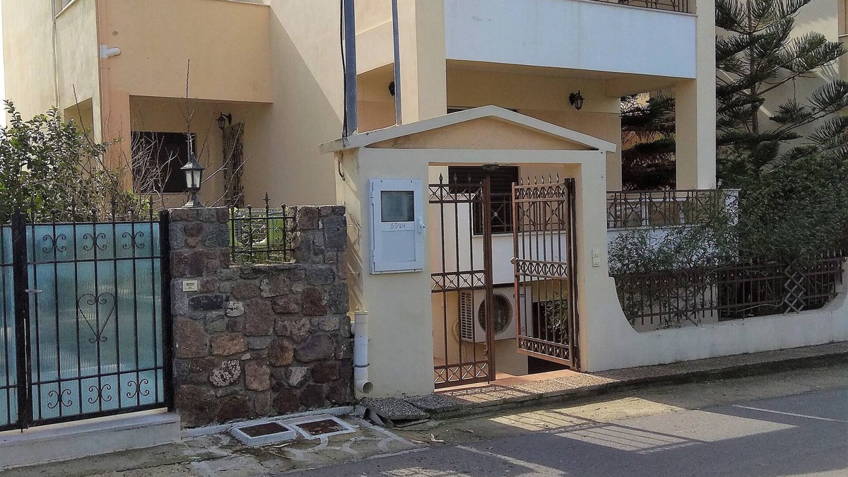 Perdhika House | NIKOLAOS' HOUSE IN PERDIKA TOWN