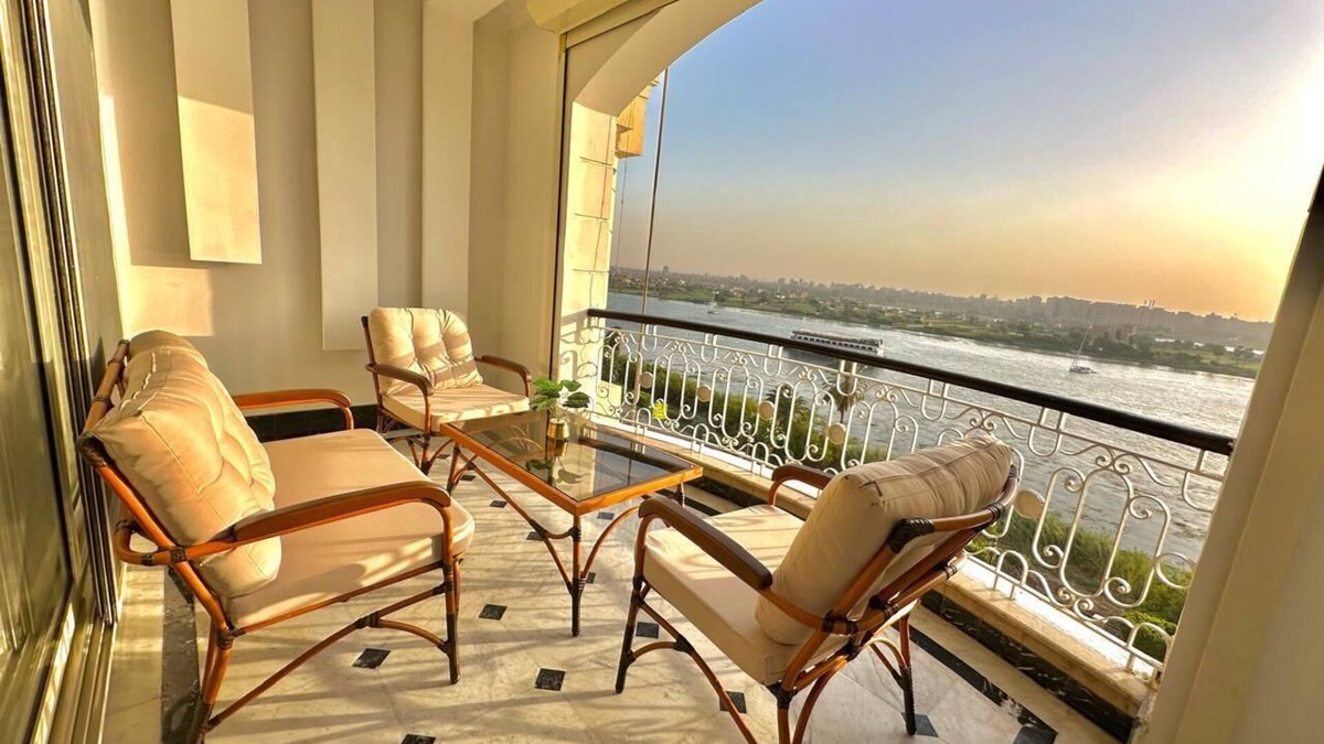 Ad-Darb al-Ahmar Apartment | Nile view appt, Cornish al Nile