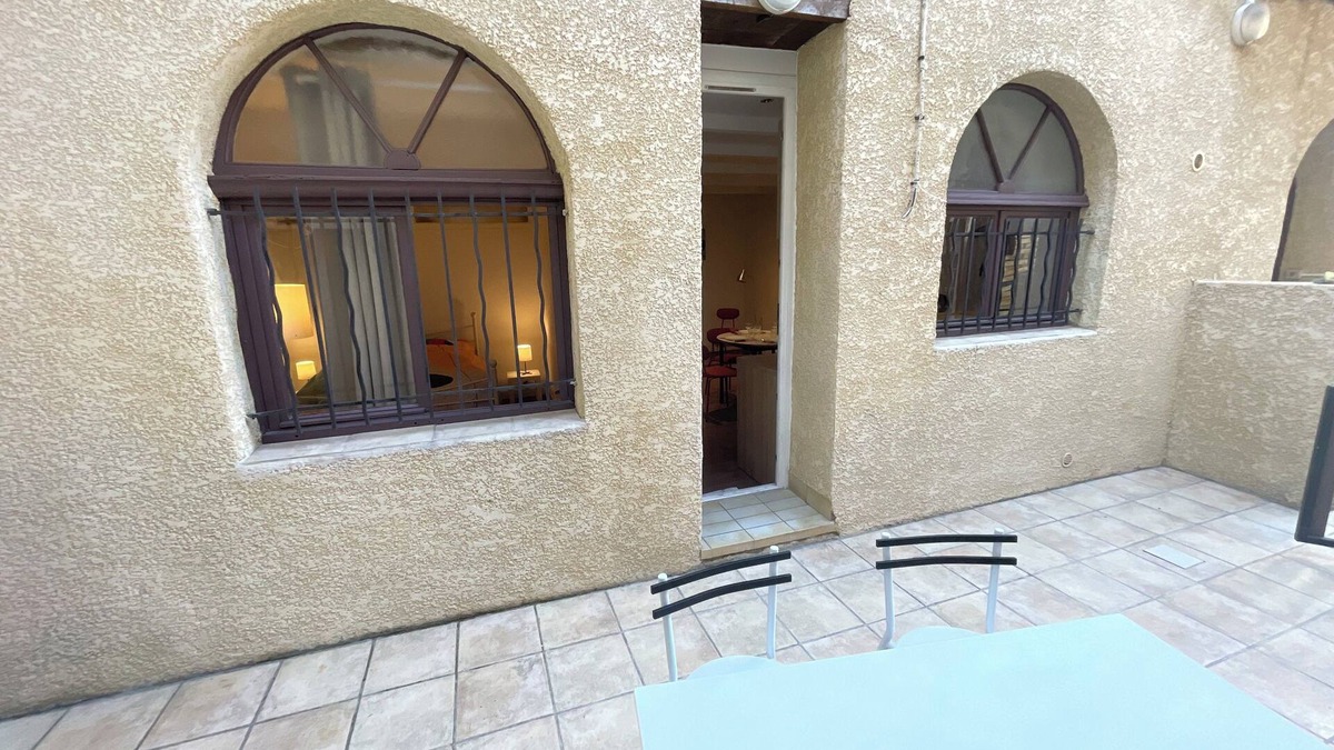 Cadereau Apartment | Nimes Centre 6 Personnes Terrasse
