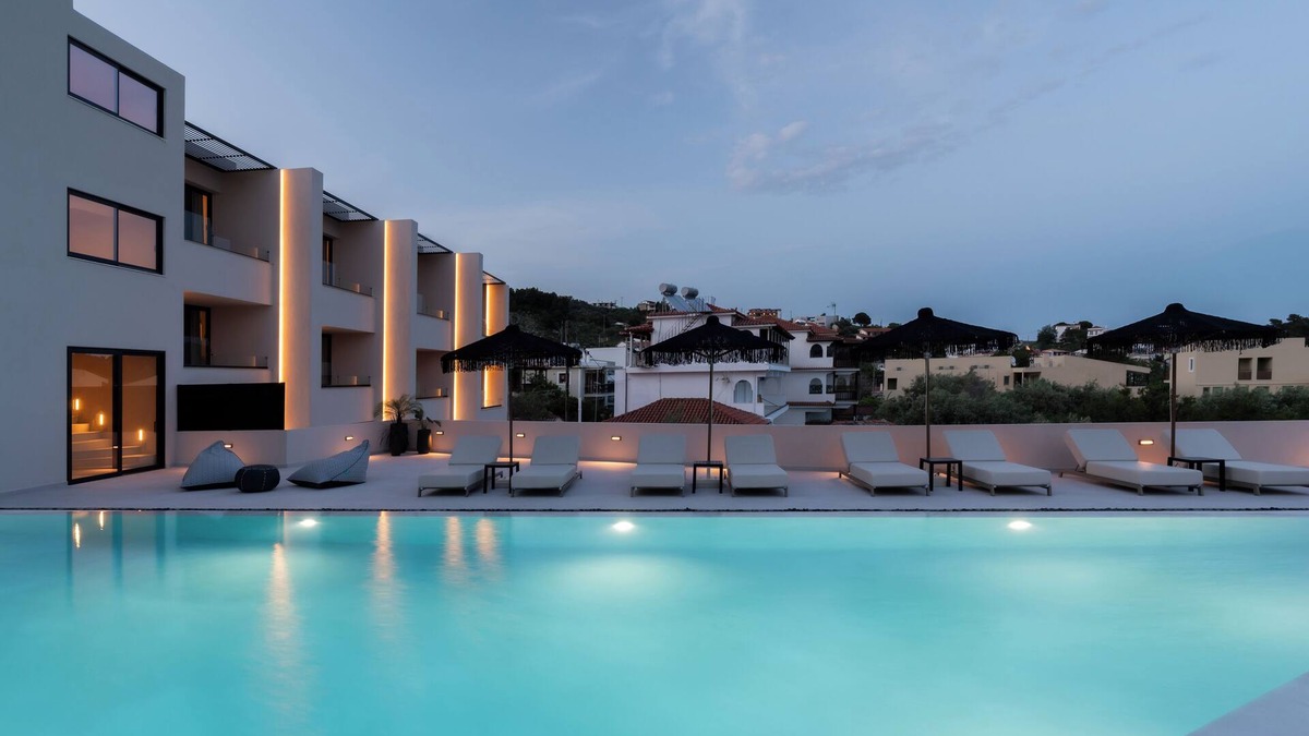 Skiathos Town Hotel | Nimfi Suites
