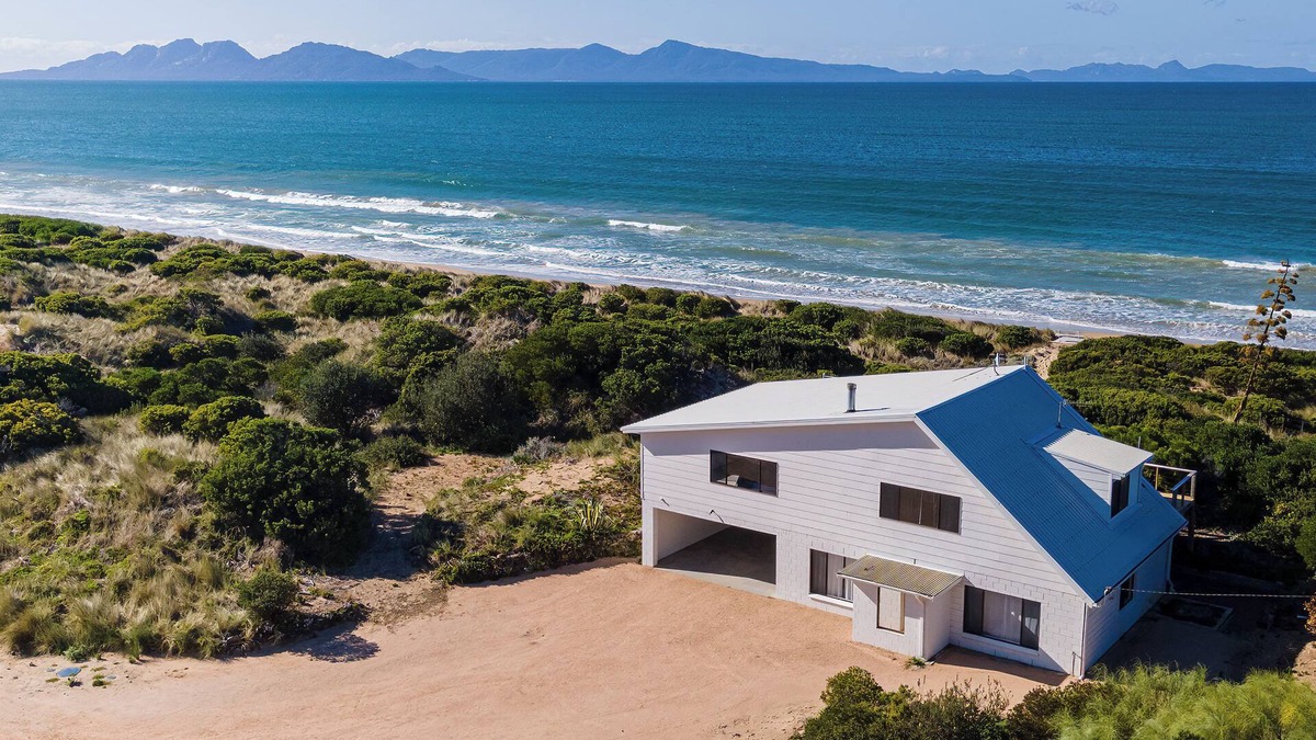 Dolphin Sands House | Nine Mile Beach House
