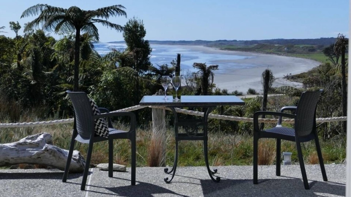 Charleston House | Nine Mile Views holiday home, Charleston, Westport