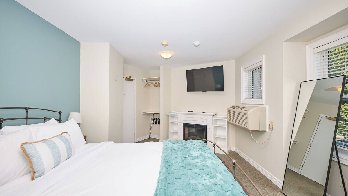 Historic Old Town Hotel | Nine Vines Hotel