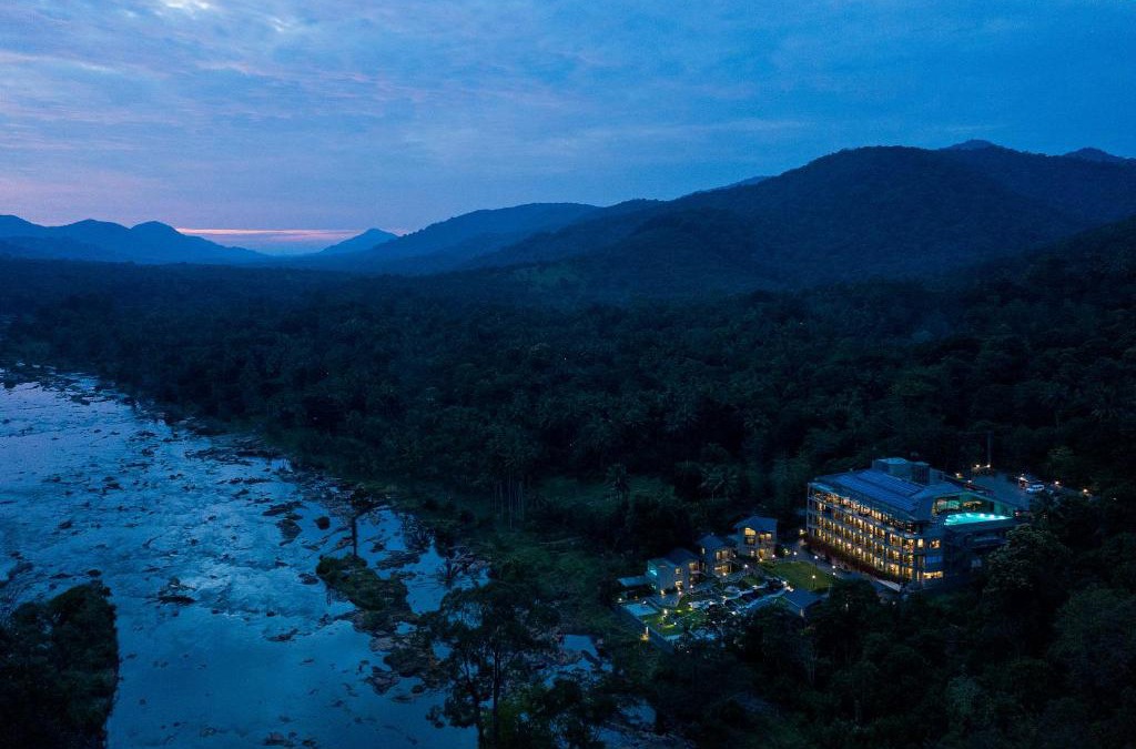 Perumbavoor Hotel | Niraamaya Retreats Samroha Athirappilly